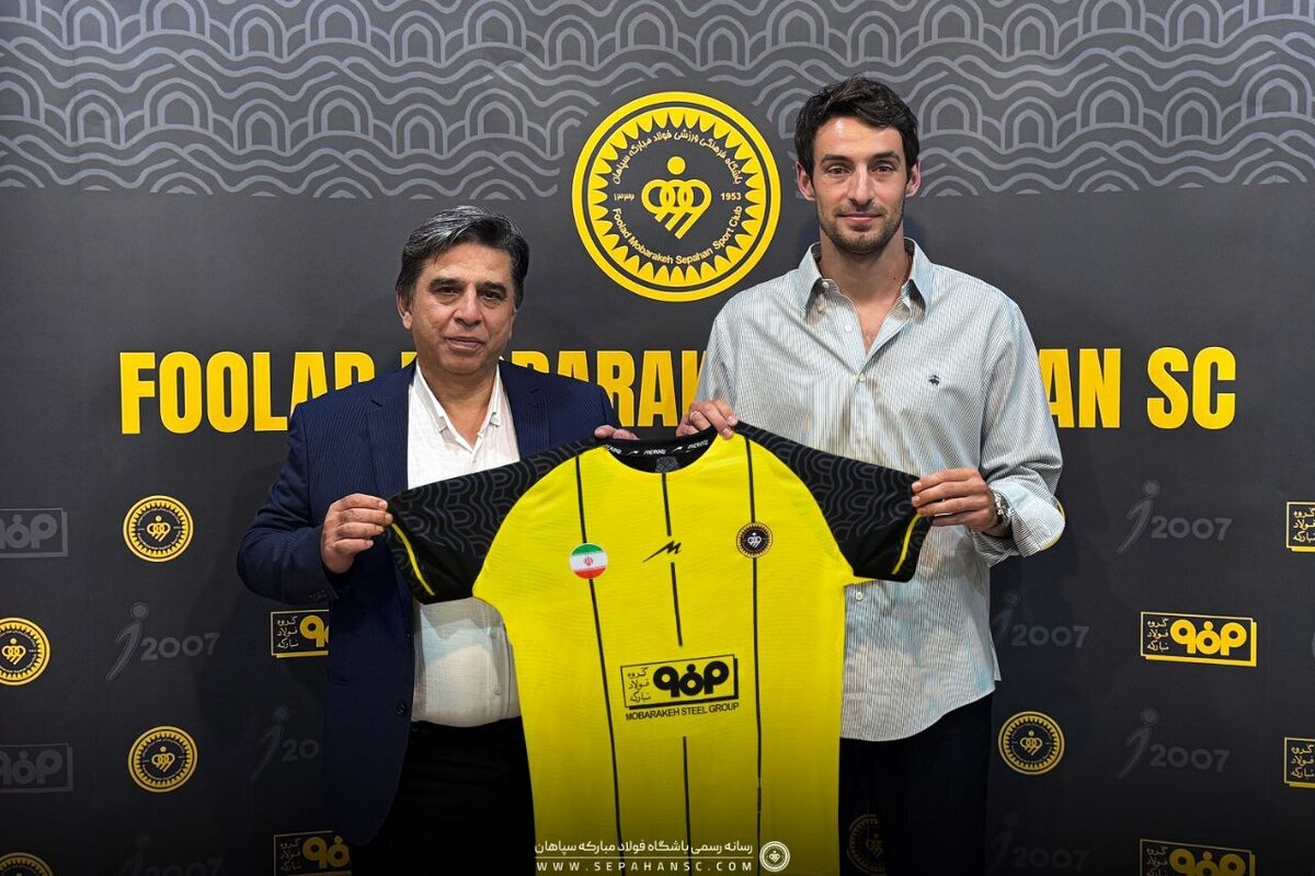 مدافع فصل گذشته پرسپولیس به سپاهان پیوست