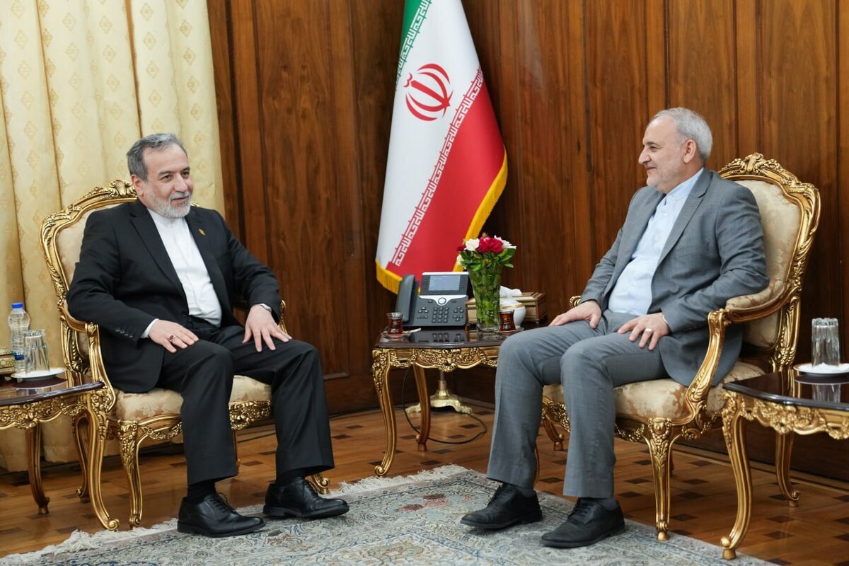دیدار سفیر ایران در پاکستان با وزیر امور خارجه