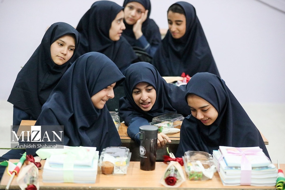 زنگ سایبری به صدا درآمد؛ برنامه سراسری پلیس فتا برای آموزش دانش‌آموزان و خانواده‌ها