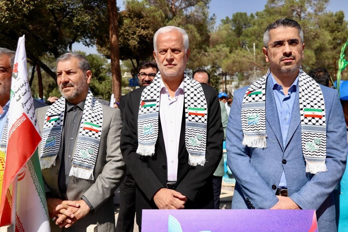 ادای احترام به شهدای جنگ ۱۲ روزه و کودکان غزه در افتتاحیه جشنواره فیلم کودک / ما ایستاده‌ایم و استواریم