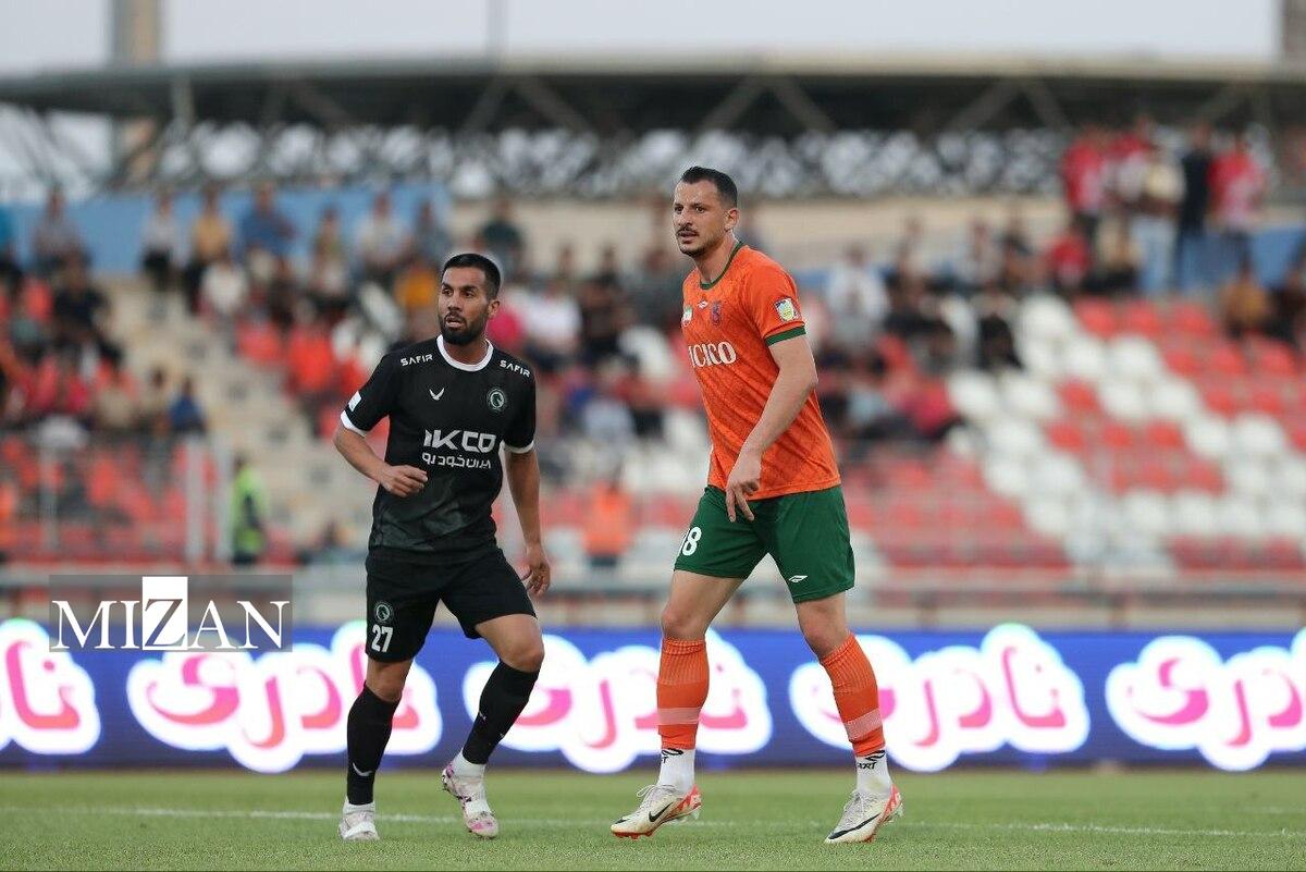 پیروزی ارزشمند مسی‌ها با چاشنی خروج از بحران و بُرد حیاتی قوها مقابل خیبر/ آلومینیوم ۱۰ نفره پیروز شد +فیلم