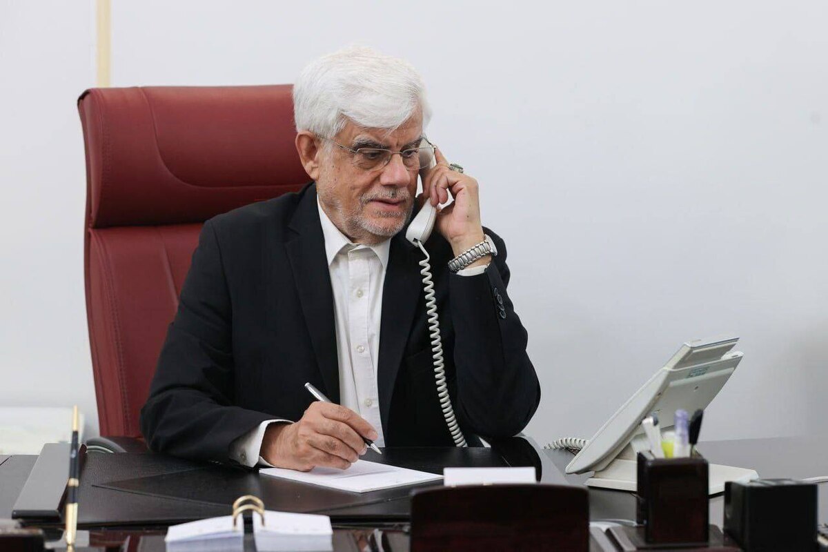 تماس‌ تلفنی عارف با استاندار لرستان، رئیس جمعیت هلال احمر و رئیس ستاد مدیریت بحران کشور در پی حادثه سقوط بالگرد هلال‌احمر