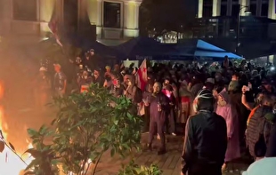 حمله معترضان گرجستانی به کاخ ریاست‌جمهوری