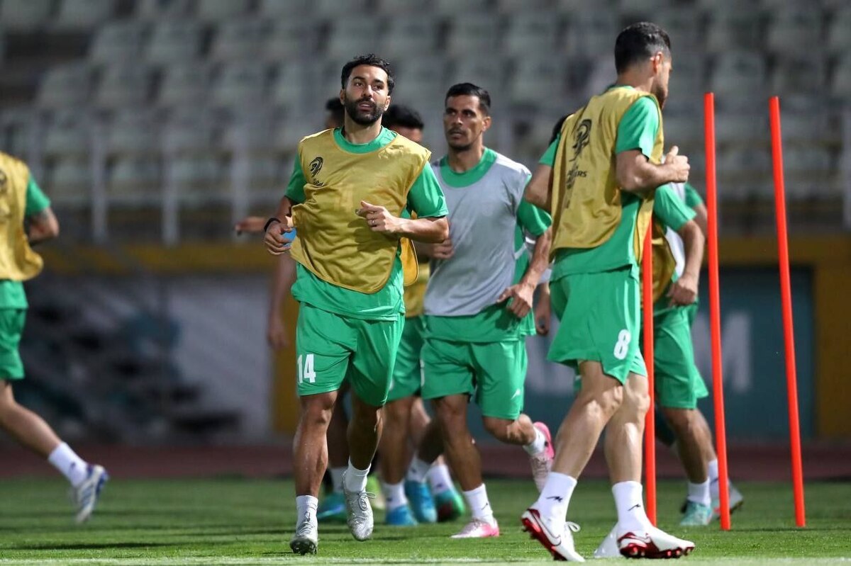 قلعه‌نویی ۲۴ بازیکن را به اردوی تیم ملی فوتبال فراخواند