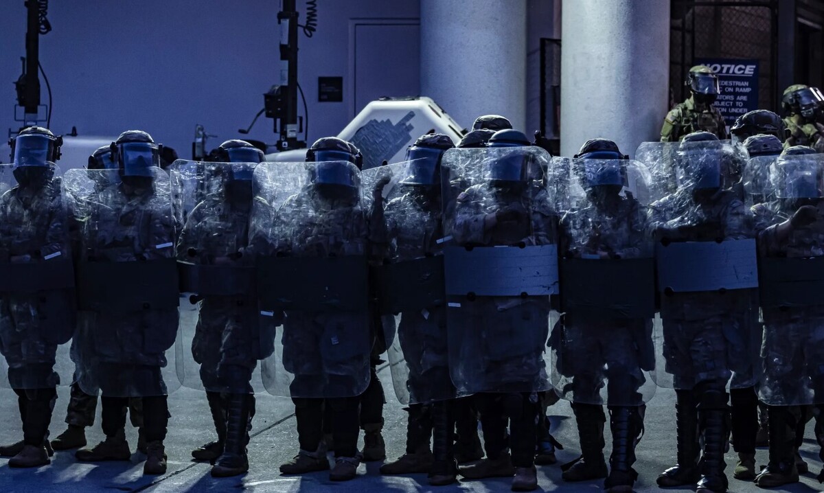 لشکرکشی‌های داخلی ترامپ؛ تحقق کابوس آمریکایی پلیسی شدن دولت