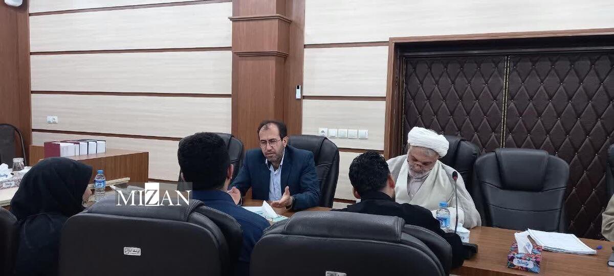 رئیس کل دادگستری استان خوزستان به مشکلات حقوقی ۵۷ نفر از مراجعان رسیدگی کرد
