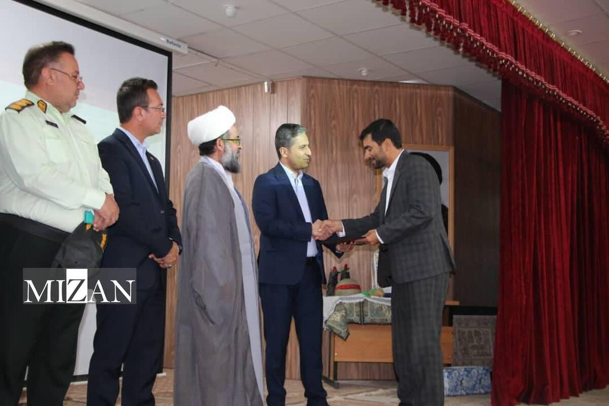 نماینده دادسرای انتظامی قضات در استان فارس: عدلیه در عزل و نصب‌ها و در اتخاذ تصمیمات قضایی کاملا مستقل عمل می‌کند