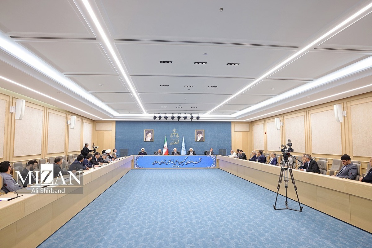 واکاوی مصوبه رفع محدودیت واردات ارز و فلزات گران‌بها/ از ضرورت نظارت دقیق تا لزوم شفافیت در سیاست‌های ارزی و مالی