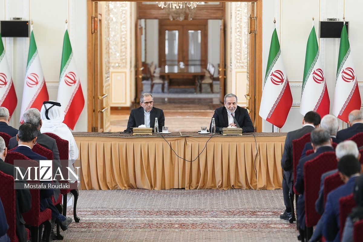 نشست عراقچی با سفیران، کارداران و روسای نمایندگی‌های خارجی و بین‌المللی مقیم تهران