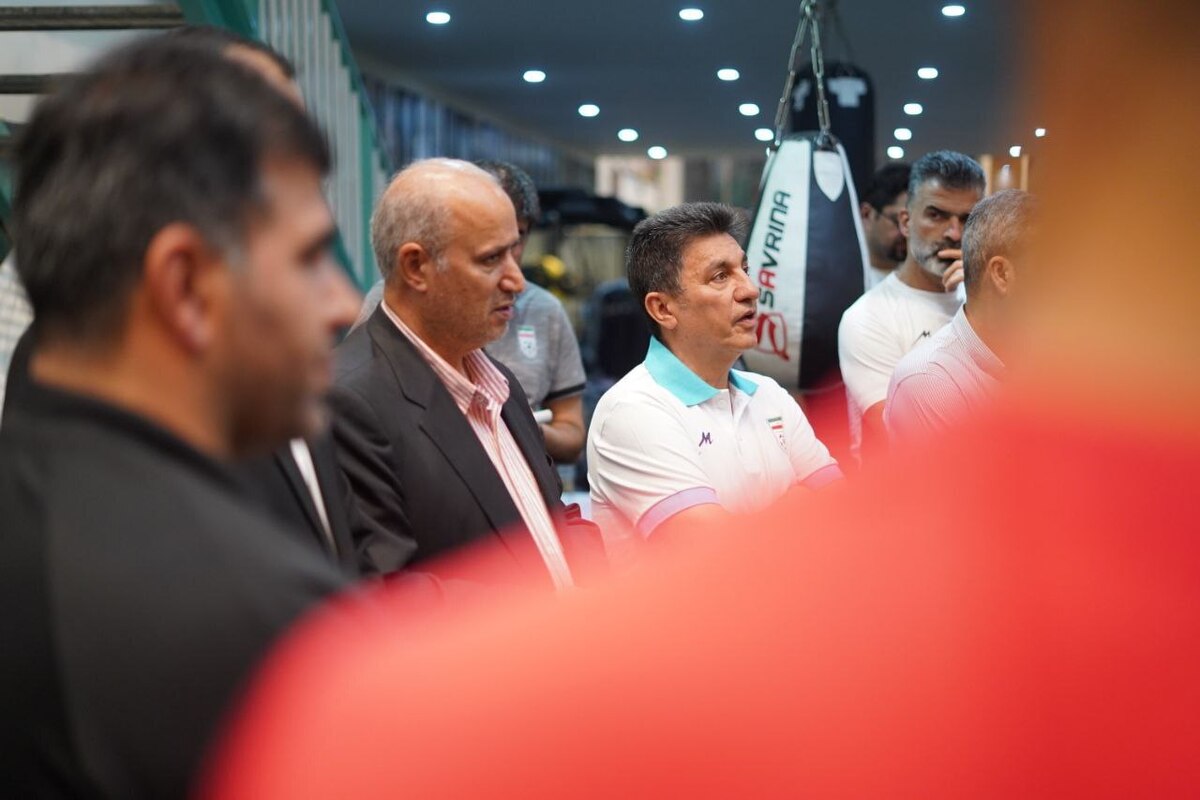 رئیس فدراسیون فوتبال: به این تیم ایمان دارم/ قلعه‌نویی: مانند یک سرباز باید برای مردم بجنگیم