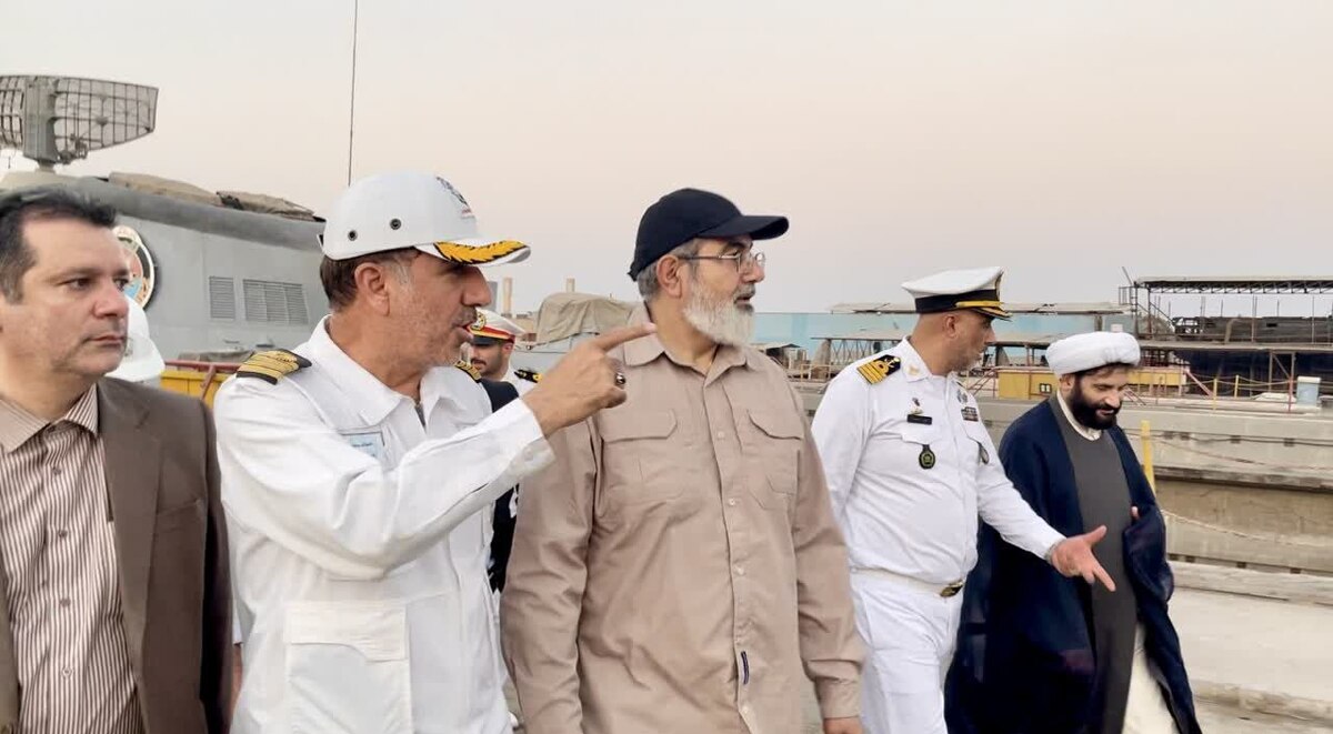 بازدید میدانی رئیس سازمان قضایی نیرو‌های مسلح کل کشور از کارخانجات ساخت شناور‌های سطحی و زیرسطحی نیروی دریایی ارتش در بندرعباس