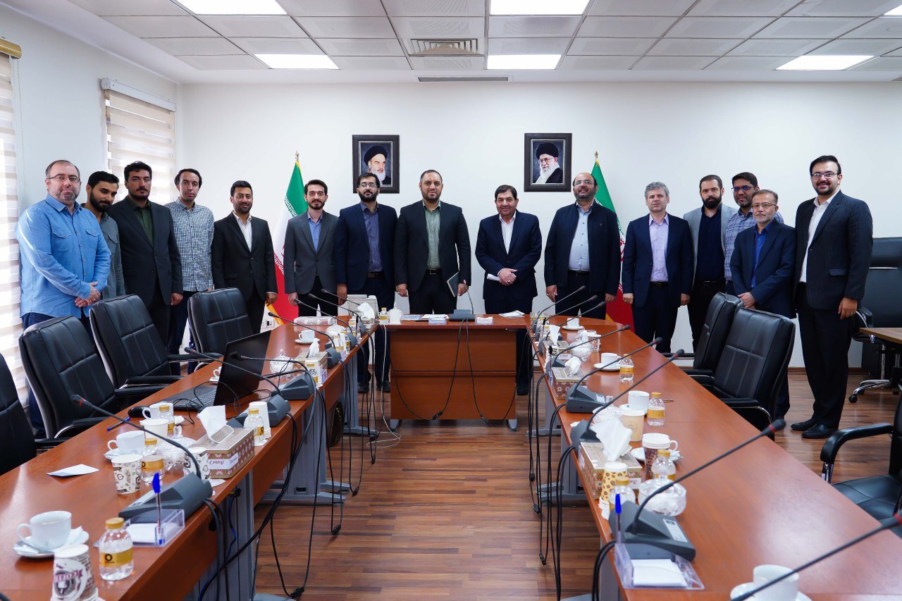 مخبر: رسانه ملی باید توانمندی‌ها و اعتماد به نفس ملی را برجسته کند