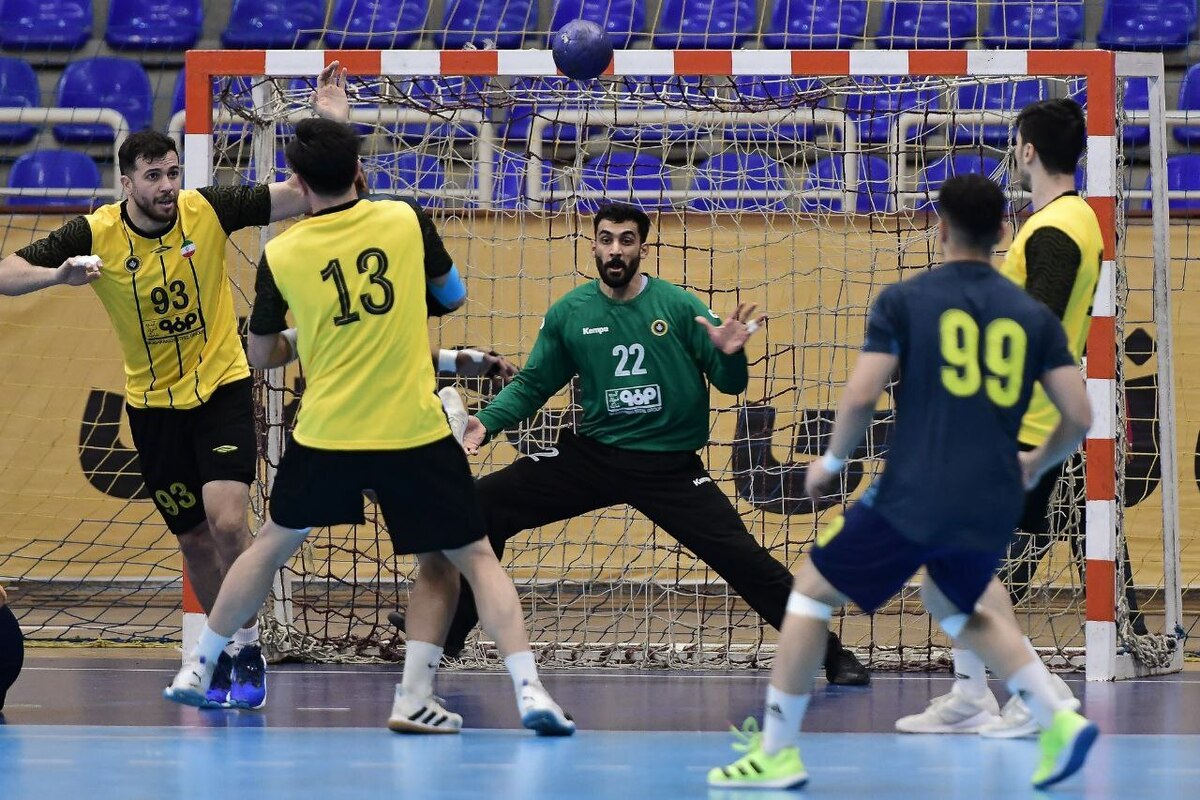 لیگ برتر هندبال مردان| پیروزی مدعیان برابر حریفان/ استقلال بالاخره بُرد