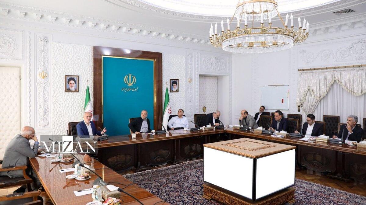 برگزاری جلسه تسریع در اجرای چندین طرح حوزه انرژی و نیرو به ریاست پزشکیان