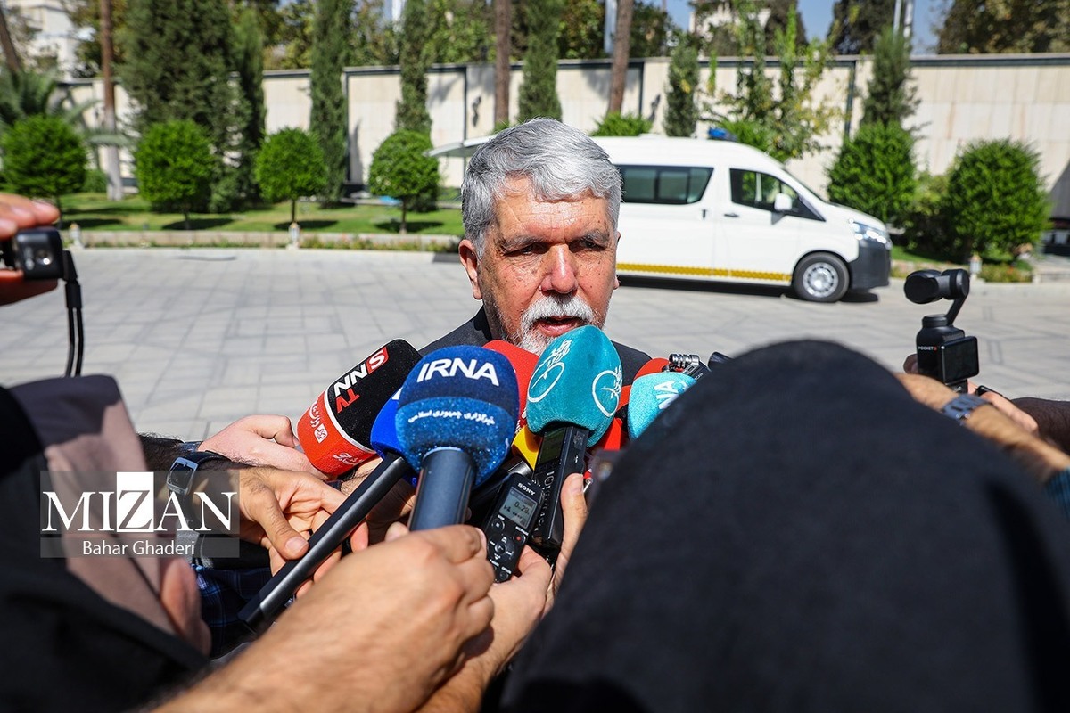 تأکید وزیر ارشاد بر تفکیک سینمای کودک از نوجوان