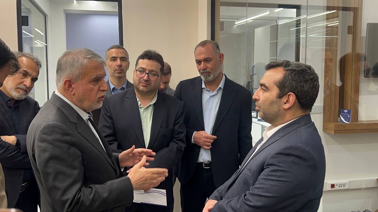 سفر به مشهد با ماهی ۲۰۰ هزارتومان