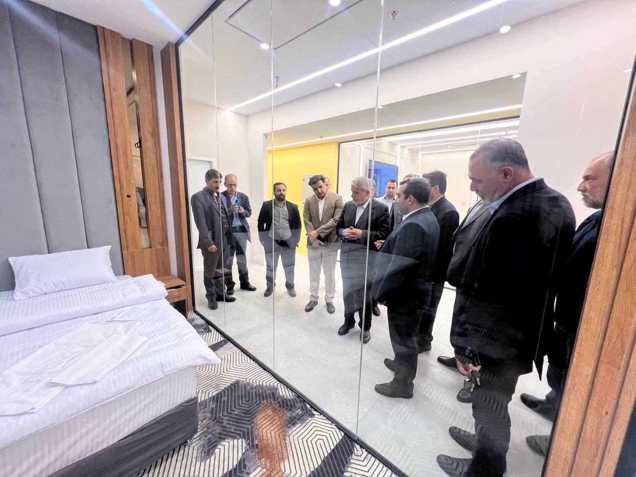 سفر به مشهد با ماهی ۲۰۰ هزارتومان