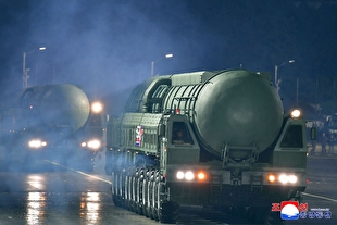 نمایش موشک قاره‌پیمای جدید «هواسونگ-۲۰» در رژه نظامی کره شمالی