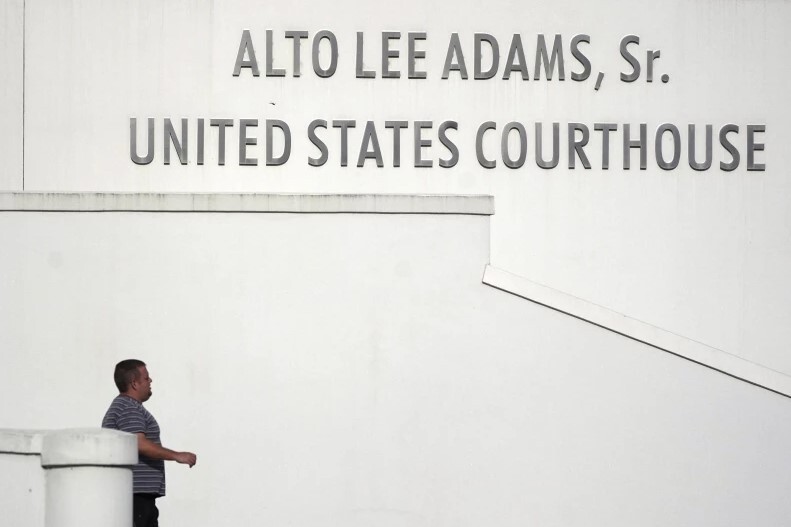 نمایشی از خشونت سیاسی و خودزنی؛ دادگاه مرد متهم به ترور ترامپ را مجرم شناخت