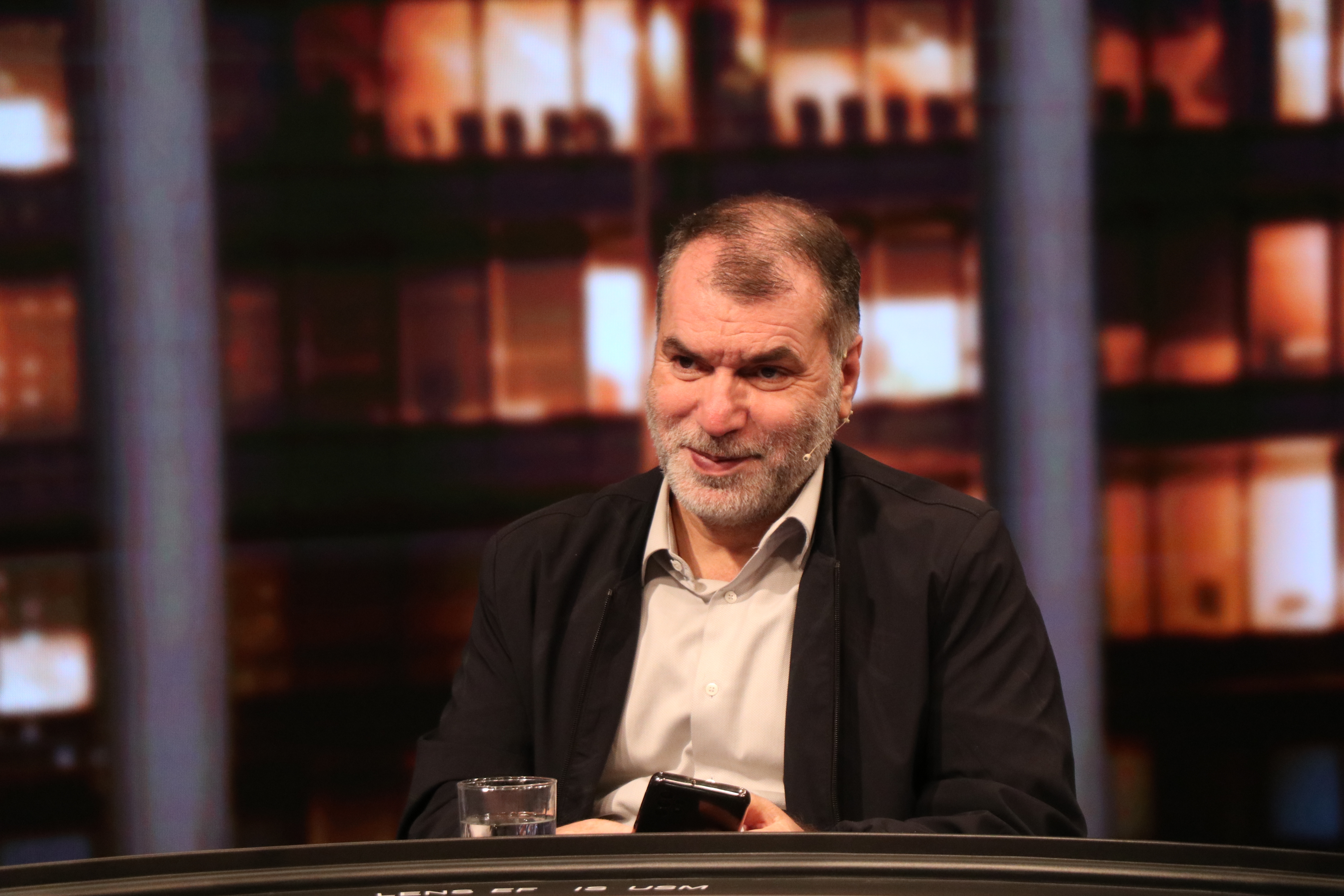 لطیفی: روایت درست، هویت و قدرت ملی را بیمه می‌کند/ ده‌نمکی: دفاع مقدس قصه تحول انسان‌هاست، نه فقط جنگ