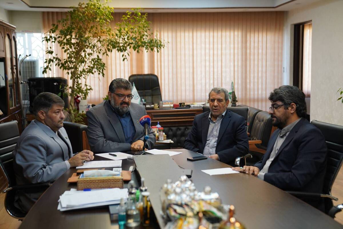 رئیس مرکز وکلا: ایران باید از ظرفیت‌های حقوقی برای مقابله با مکانیزم ماشه استفاده کند