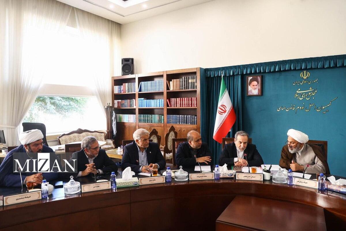 وضعیت جزایر سه‌گانه با حضور وزیر خارجه بررسی شد/ پایان شیطنت‌ها با ارائه اسناد و مدارک رسمی در مجامع بین‌الملل