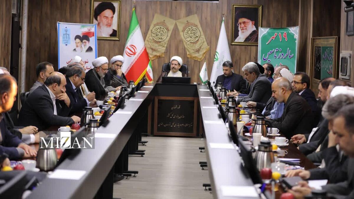 رئیس کل دادگستری استان خراسان رضوی دستور همکاری همه دستگاه‌ها برای نظارت بر توزیع کالا‌های اساسی را صادر کرد