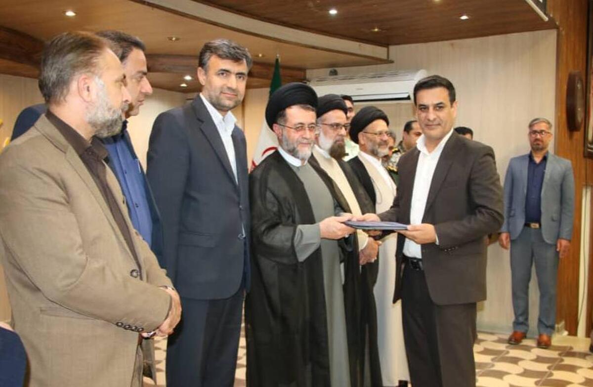 رئیس کل دادگستری فارس: خدمت صادقانه به مردم، مدال افتخار مسئولان در نظام اسلامی است