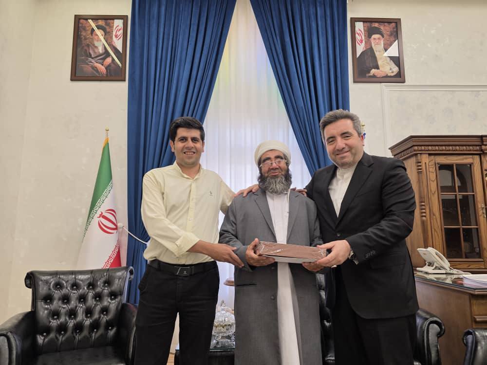 تقدیر رئیس سازمان ثبت از پدر امیرمحمد خالقی پس از مهلت دو ماهه به قاتل فرزندش