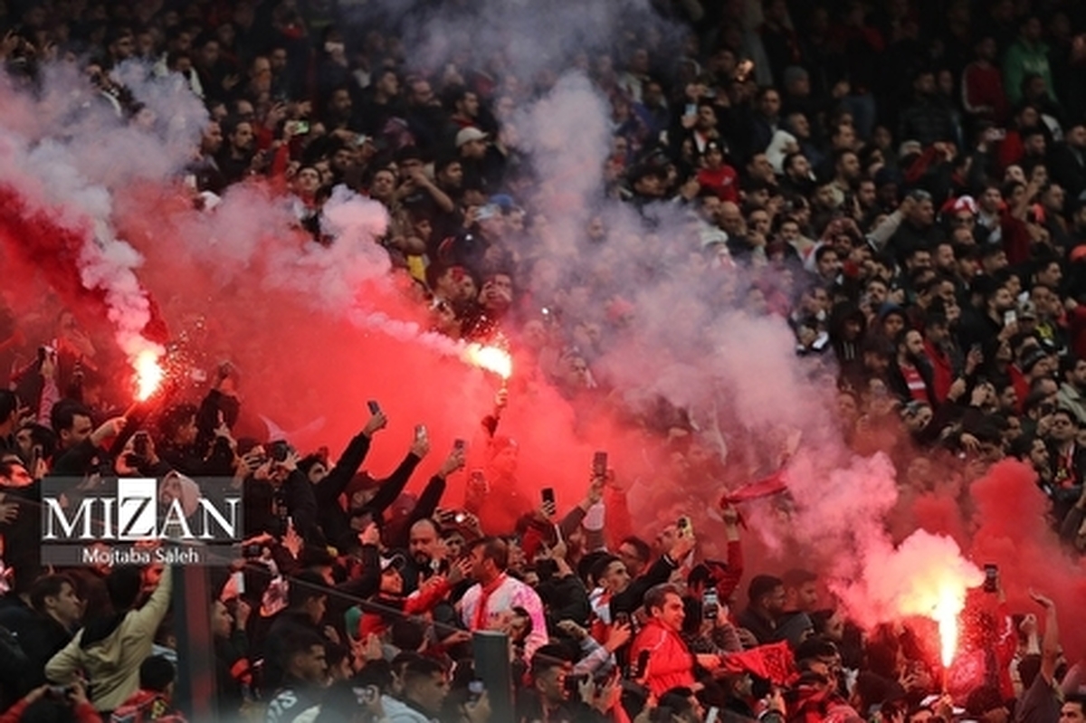 مقایسه میزبانی‌های استقلال و پرسپولیس؛ آزادی را به سرخابی‌ها بازگردانید!