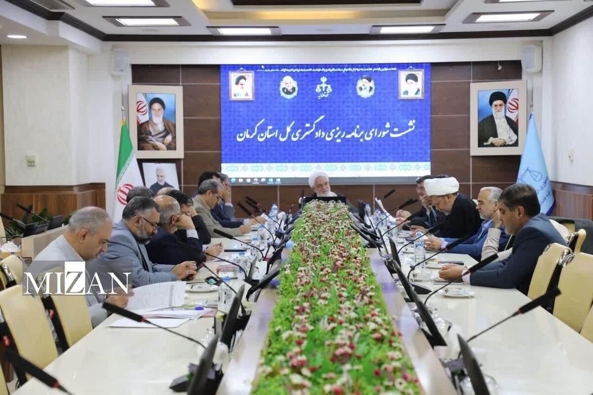 رئیس کل دادگستری استان کرمان:  ارتقای جایگاه قضات زن در مجموعه قضایی استان ضروری است