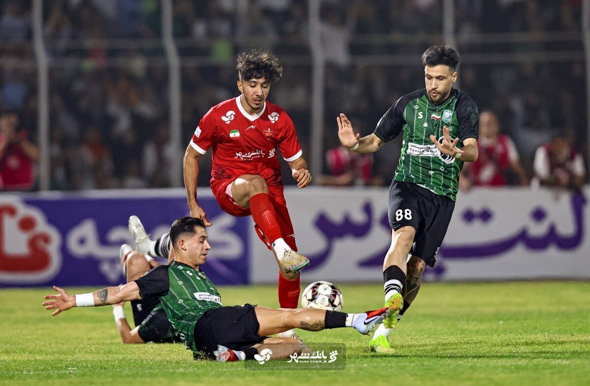 تیم هاشمیان بِبَر نیست/ سقوط پرسپولیس به رده دهم با شکست برابر خیبر + فیلم