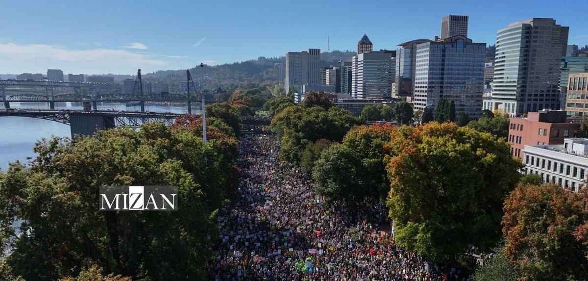 نه آمریکایی‌ها به پادشاه؛ جنگ برای آزادی بیان به خیابان‌های ۳ هزار شهر آمریکا کشیده شد