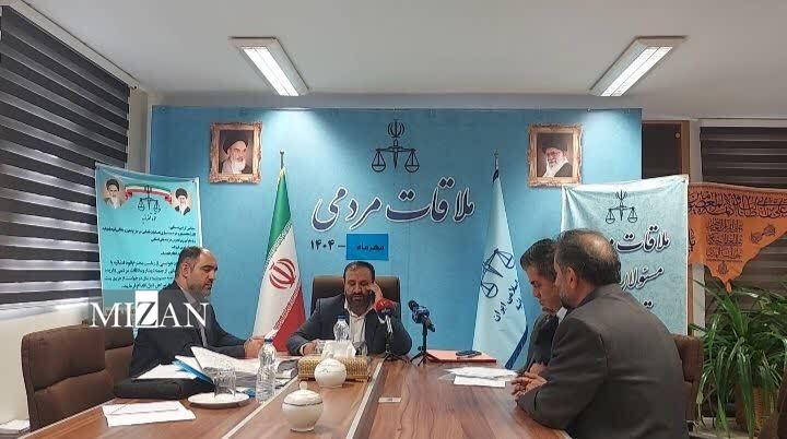 ملاقات مردمی دادستان تهران دادستان تهران با حضور در مرکز ارتباطات مردمی قوه قضاییه به ۱۶ پرونده قضایی رسیدگی کرد/ صالحی: حضور در بین مردم را یکی از اولویتهای کاری خود میدانیم