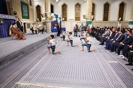 دیدار قهرمانان ورزشی و مدال‌آوران المپیادهای علمی با رهبر انقلاب