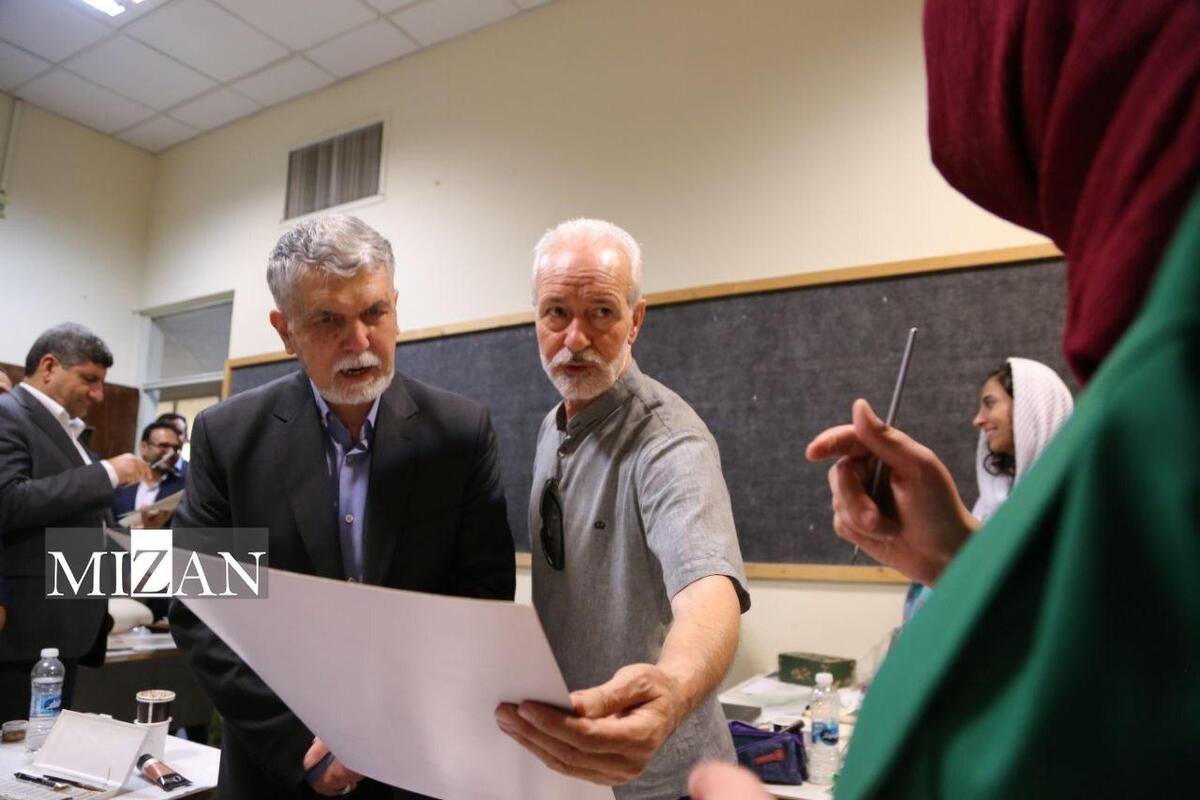 دیدار دو وزیر از جشنواره هنر‌های تجسمی جوانان