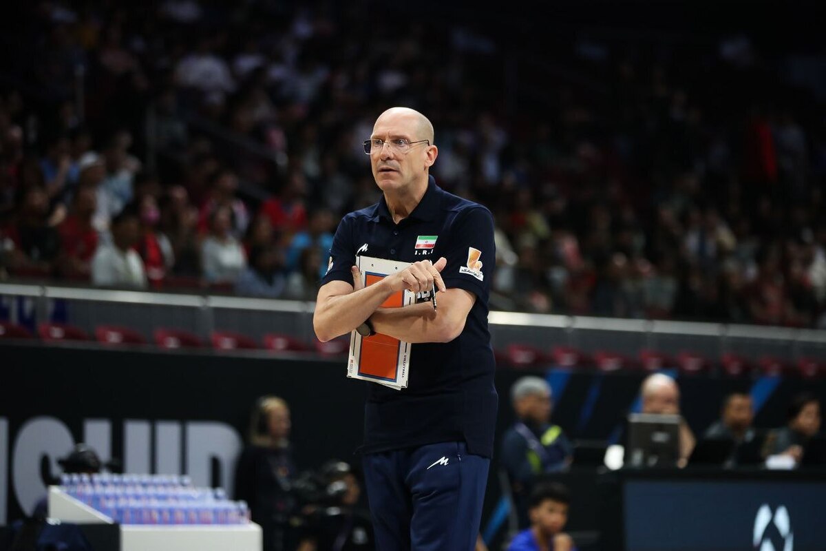 پیاتزا: یک اشتباه مسیر بازی را تغییر داد!/ حریف شایسته بود، اما باید الگوی ذهنی بازیکنان را تغییر دهم