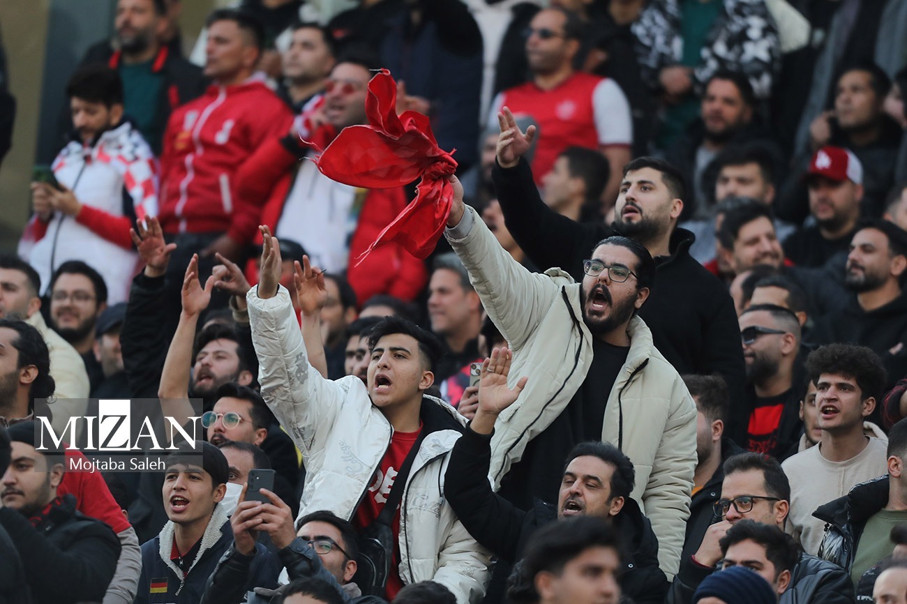 صبر هواداران پرسپولیس لبریز شد/ درویش روی لبه تیغ صبر هواداران پرسپولیس لبریز شد/ درویش روی لبه تیغ