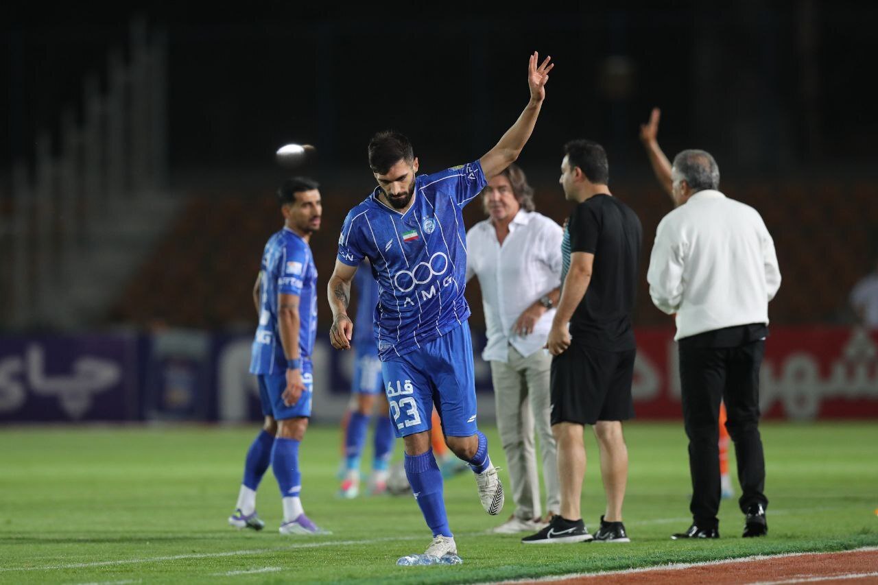 استقلال استقلال ایران - الوحدات اردن; کتهای آبی در جستجوی اولین برد آسیایی/تایگر و در گروه خود زنده بمانید!