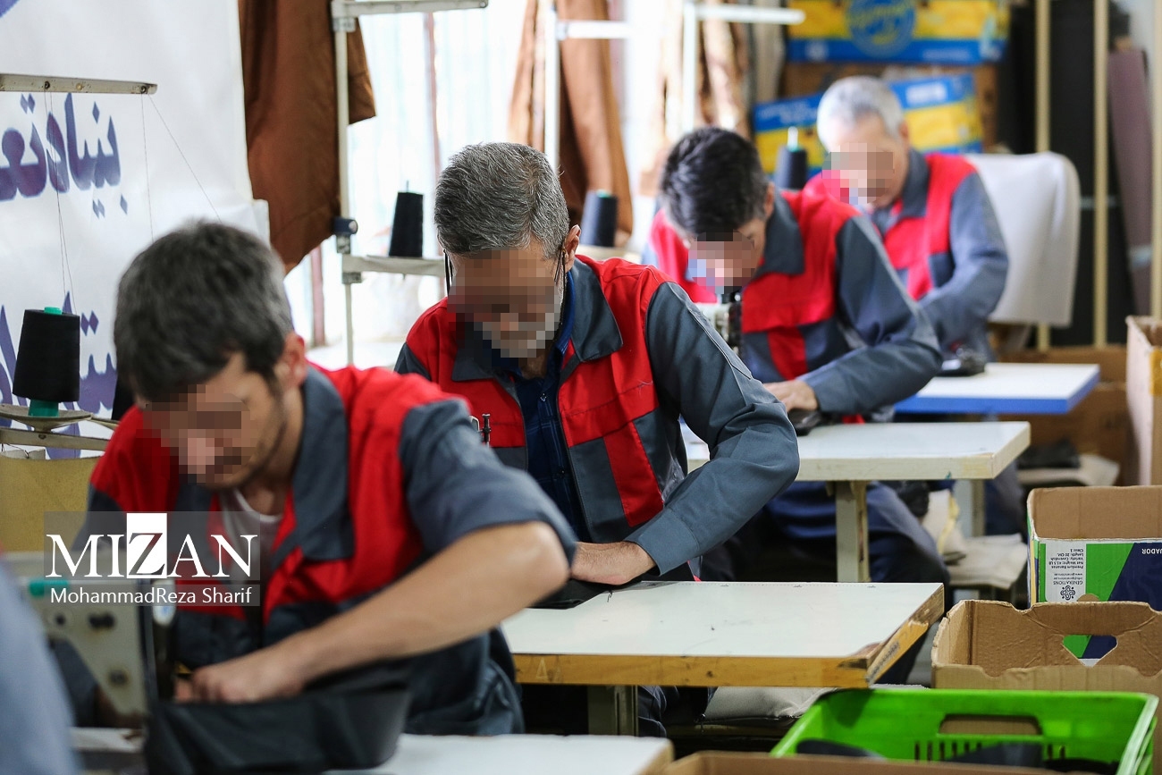 اشتغال زندانیان اشتغال حلقه مفقوده تکرار جرم در بین محکومان/ هزار و ۷۷ زندانی در استان گلستان شاعل به کار هستند