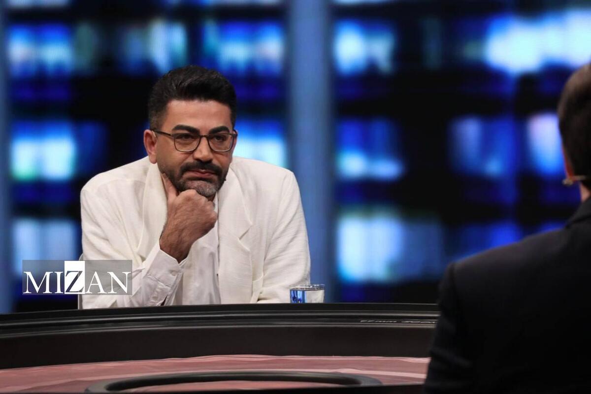 فرزاد حسنی: برخی روشنفکران از ابتدا با تلویزیون مشکل داشتند