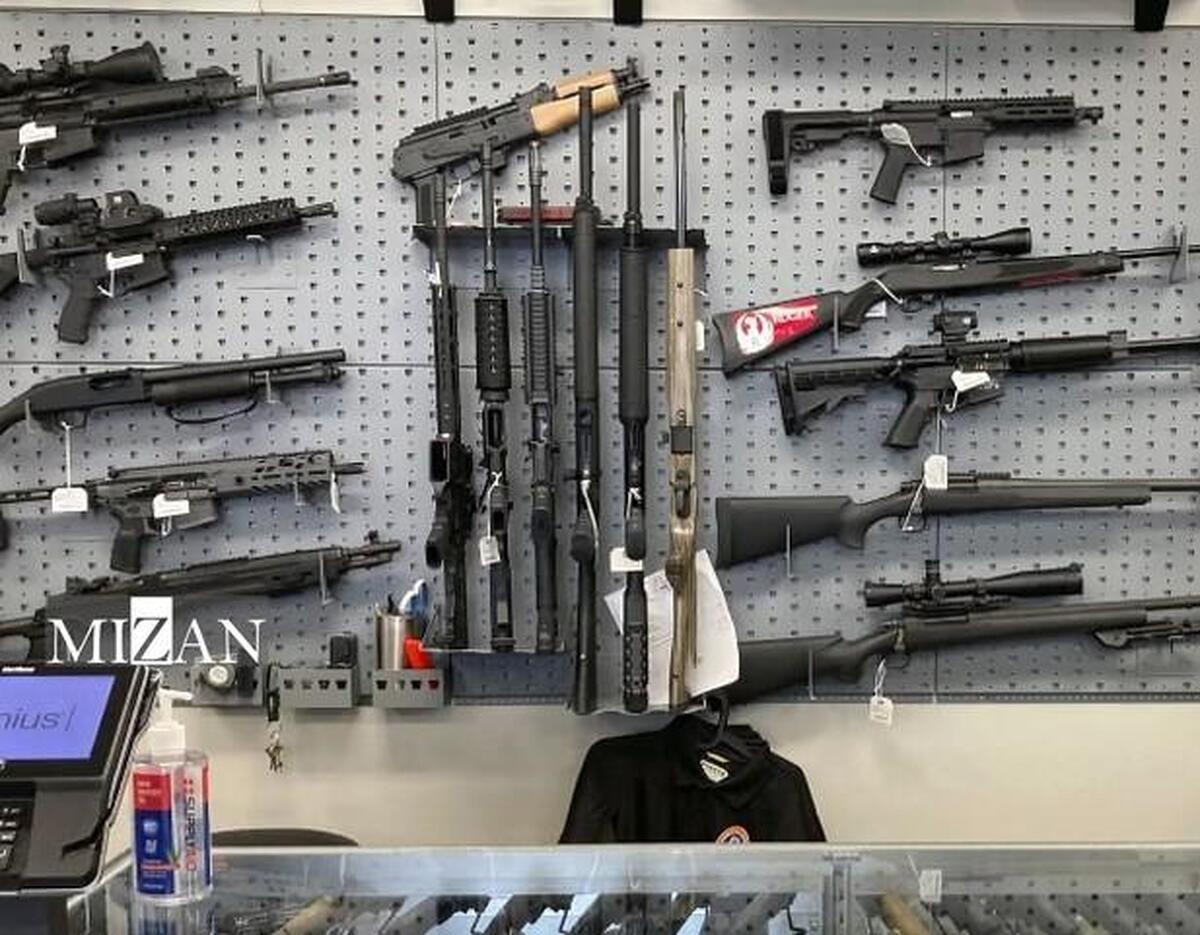 امتیازدهی ترامپ زیر فشار لابی‌های اسلحه در آمریکا؛ سلاح گانگستر به خیابان‌ها بازگشت