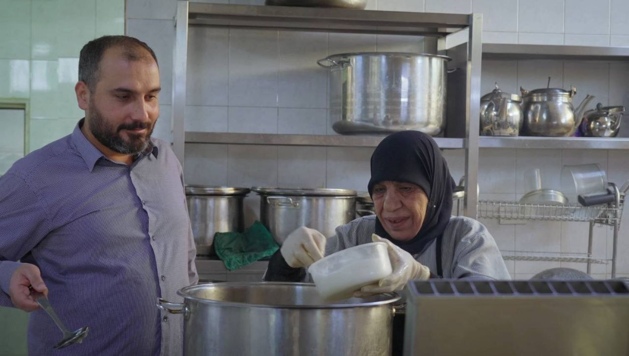 سفر به سرزمین مقاومت، با روایتی متفاوت در مستند «کوله بر دوش» سفر به سرزمین مقاومت، با روایتی متفاوت در مستند «کوله بر دوش»