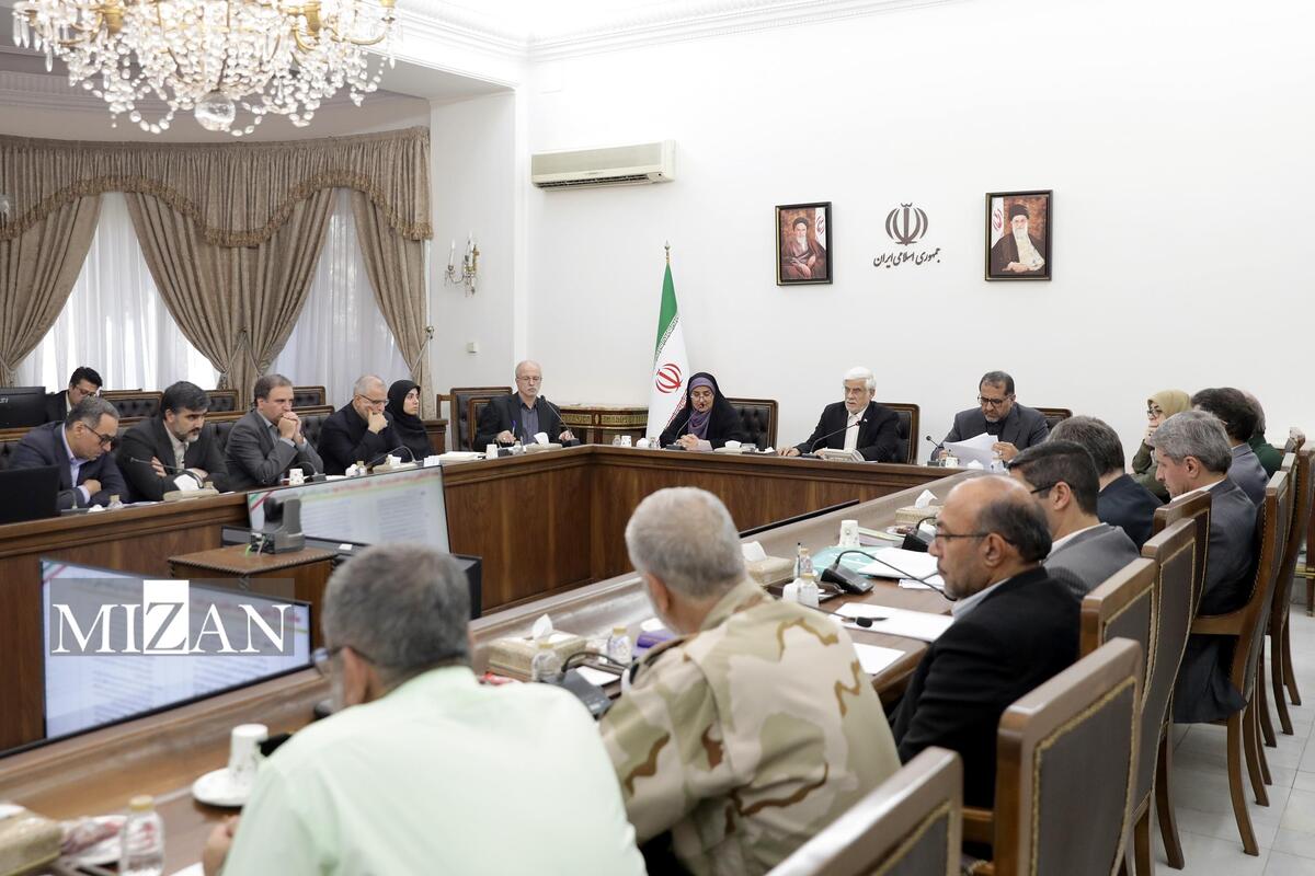 عارف: مشکلات مدیریتی در مرز‌ها باید حل شود/در تصمیمات مربوط به مرز‌ها باید مسائل امنیتی توجه باشد، ولی نباید این موضوع مسائل ترانزیتی را به چالش بکشد