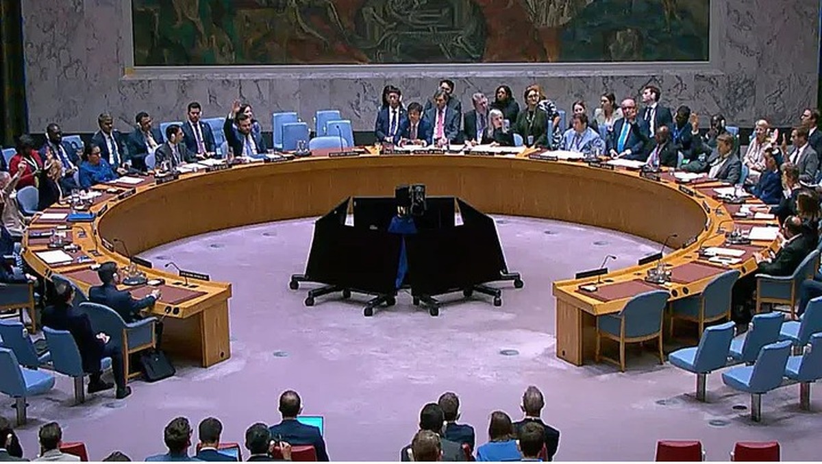 تشکیل پرونده قضایی برای برهم زنندگان امنیت روانی جامعه پس از اعلام خبر اعمال غیرقانونی مکانیسم ماشه/ با متخلفین برخورد می‌شود