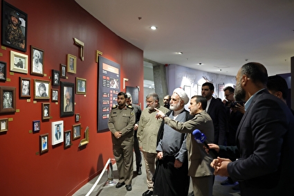 بازدید رئیس قوه قضاییه از موزه انقلاب اسلامی و دفاع مقدس
