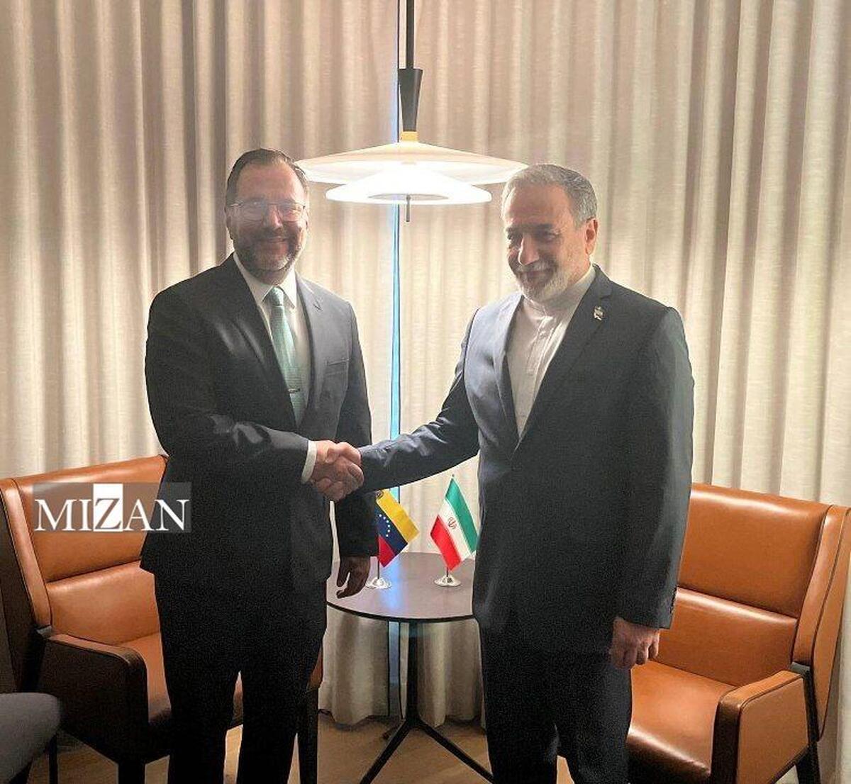 عراقچی: تهدید علیه حاکمیت ملی و تمامیت سرزمینی ونزوئلا را محکوم می‌کنیم