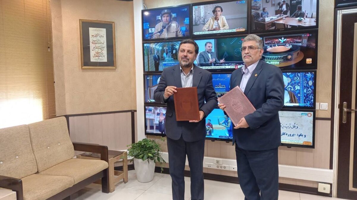 سومین پویش «صباخوانی غزل‌های حافظ» با همکاری رادیو صبا و صدای مرکز فارس آغاز شد