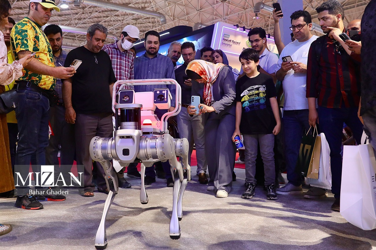 نمایشگاه الکامپ ۱۴۰۴؛ از حضور پررنگ خارجیها تا کاهش ایده شرکتها نمایشگاه الکامپ ۱۴۰۴؛ از حضور پررنگ خارجیها تا کاهش ایده شرکتها