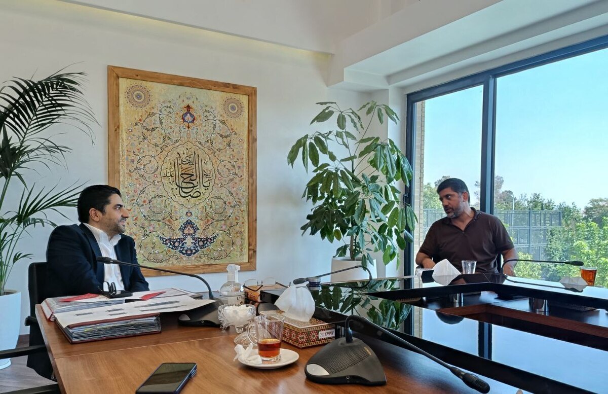 دیدار مدیرعامل شرکت توسعه و نگهداری اماکن ورزشی با رئیس فدراسیون کشتی